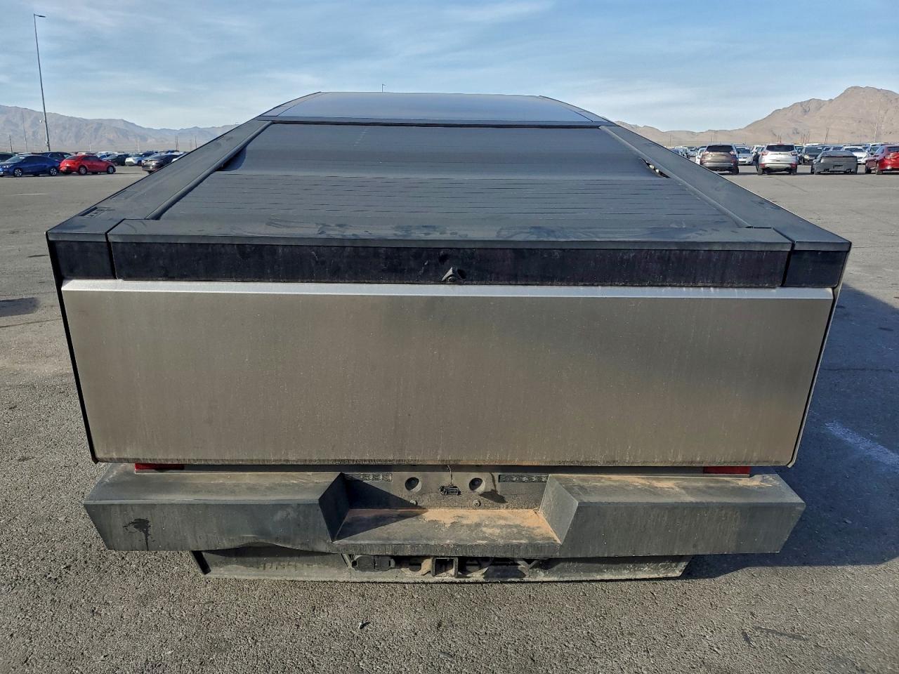 Tesla Cybertruck Image 10