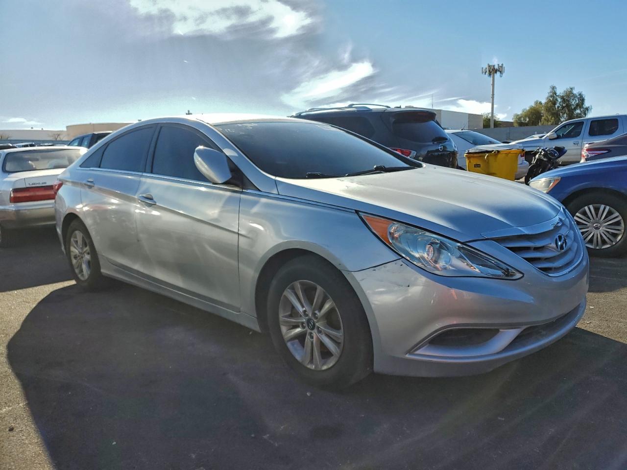 Hyundai SONATA Gls Image 2