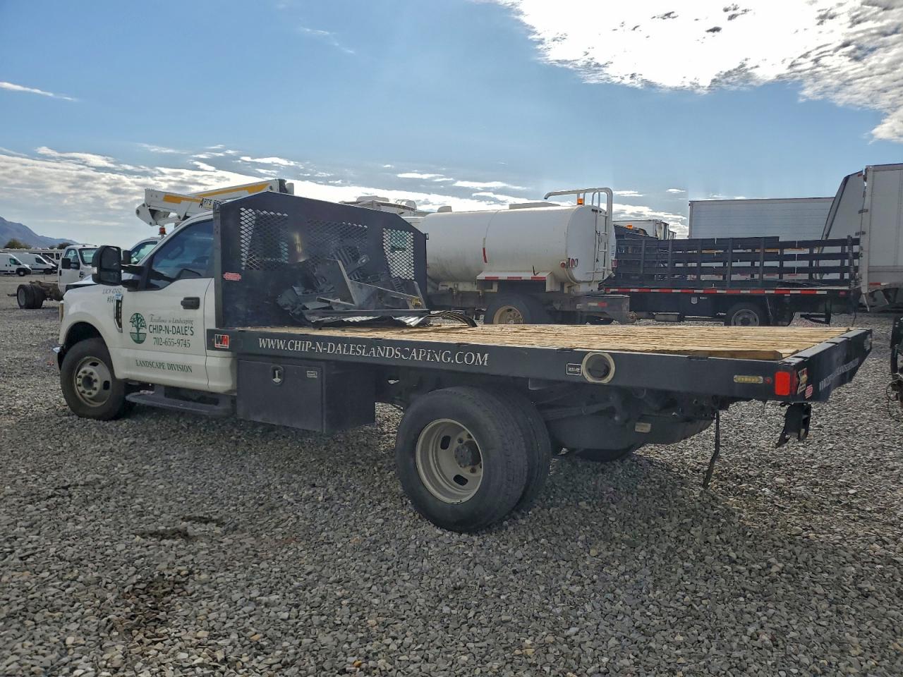 Ford F-350 Super Duty Image 2